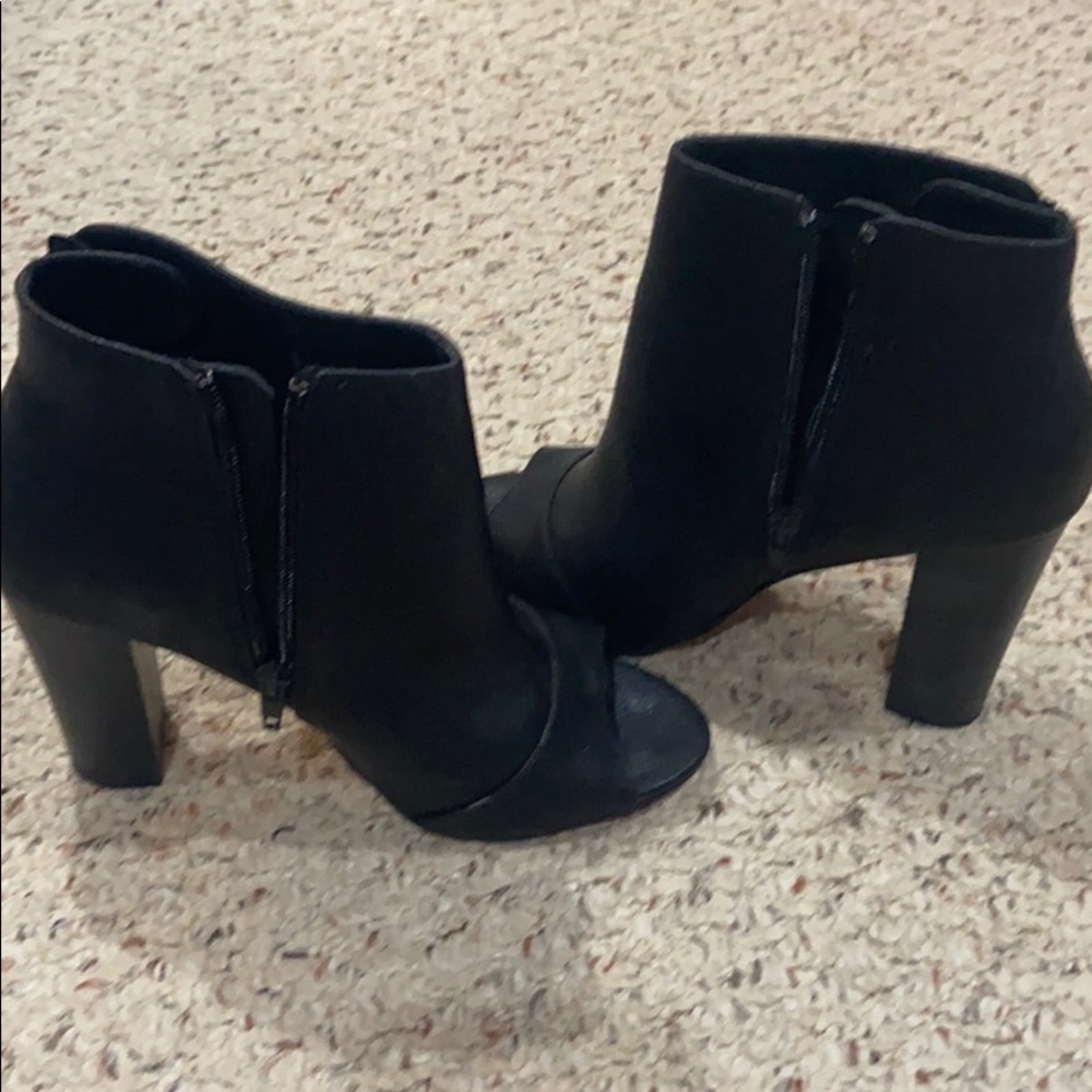 Open toe booties - Picture 5 of 6